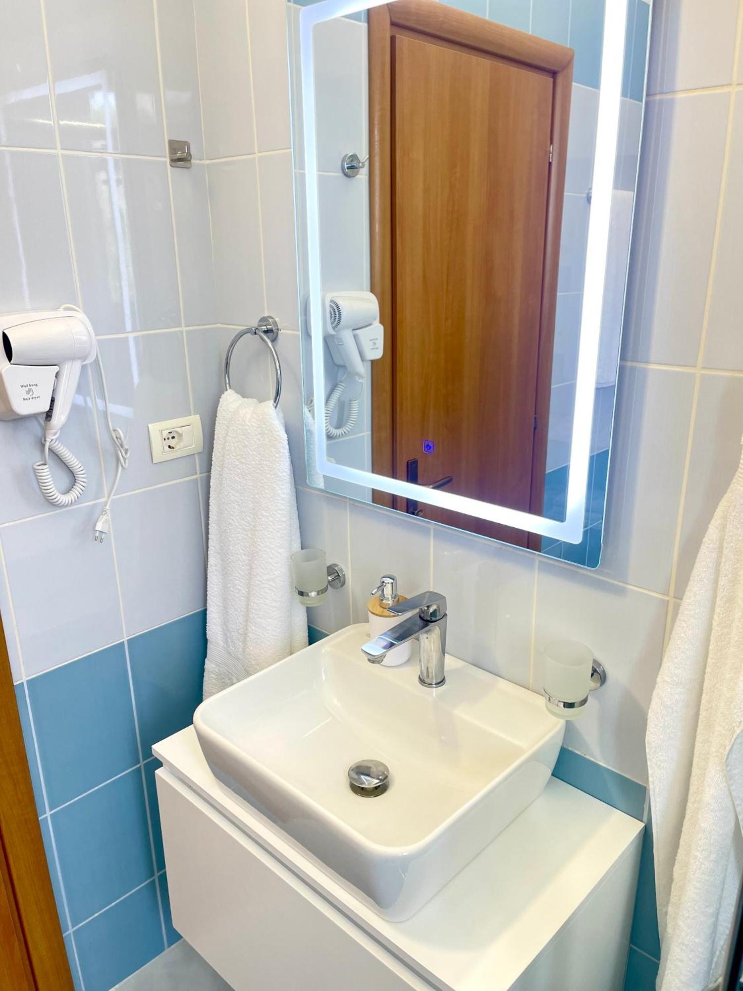 Onde Del Mare Apartment Sarande Exterior photo
